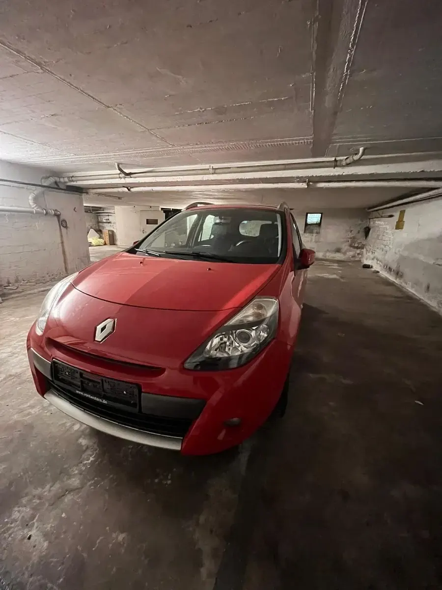 Gebraucht Renault Clio III 90 PS (66 kW) 2009 Rot Kombi