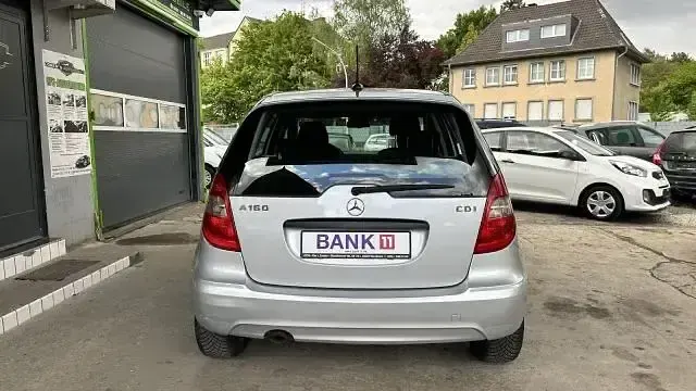 Używany Mercedes A160 82 KM (60 kW) 2008 Srebrny Sedan/Limuzyna