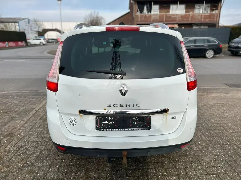Gebraucht Renault Grand Scénic III Luxe 131 PS (96 kW) 2012 Weiß Van / Kleinbus