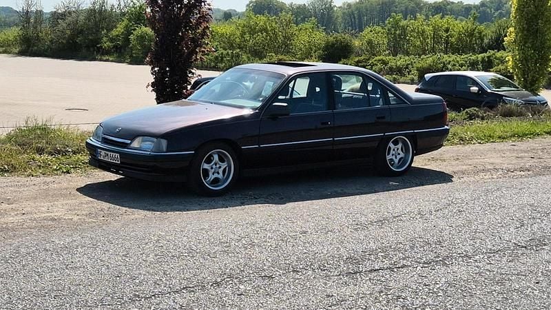 Gebraucht Opel Omega 115 PS (84 kW) 1991 Violet Limousine
