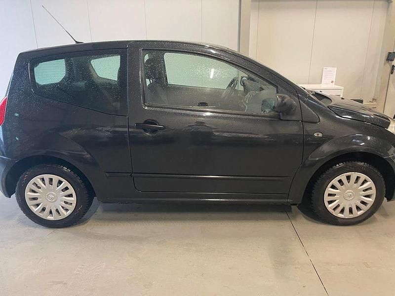 Gebraucht Citroën C2 Tonic 60 PS (44 kW) 2009 Weiß Kleinwagen