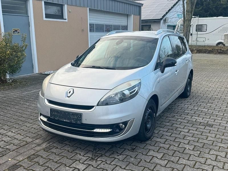 Gebraucht Renault Grand Scénic III Bose Edition 110 PS (80 kW) 2013 Silber Van / Kleinbus