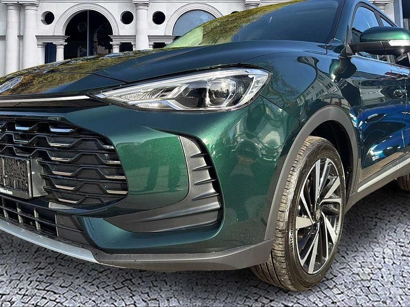 Neu MG ZS Luxury 197 PS (144 kW) 2026 Grün SUV