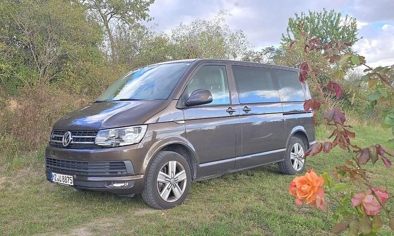 Braun Gebraucht 2015 VW T6 Comfortline Van | 31.999 € (Fairer Preis) - Bild 1/4