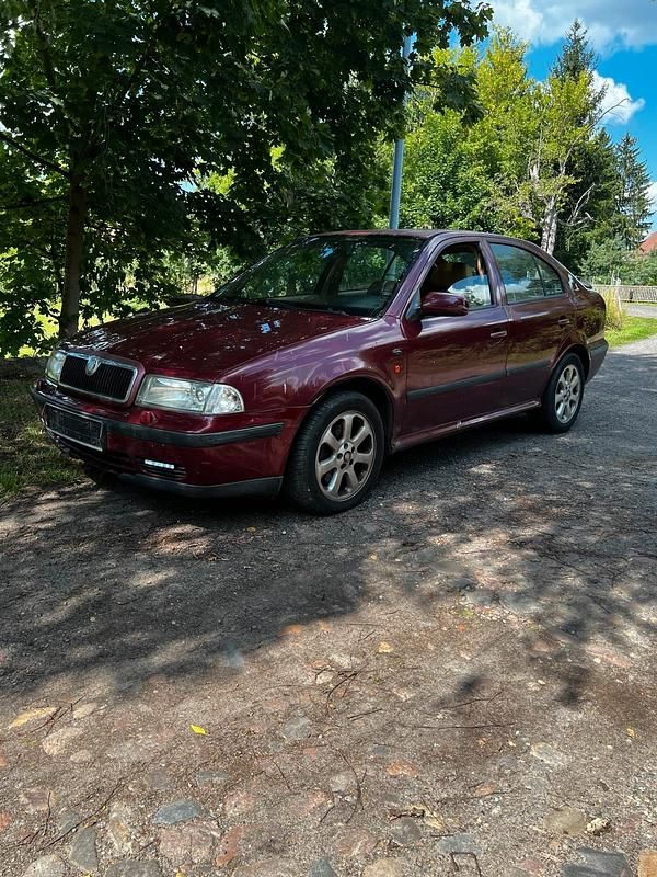Gebraucht 1999 Skoda Octavia Limousine | 1.400 € (Fairer Preis) - Bild 1/4