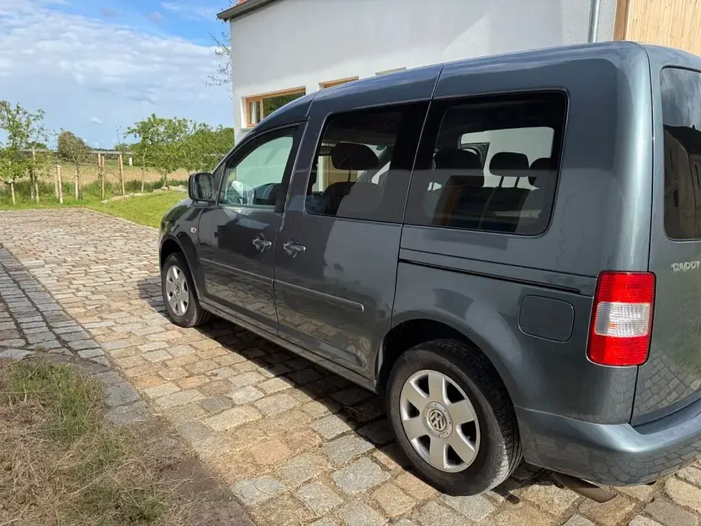 Gebraucht VW Caddy Life 109 PS (80 kW) 2008 Grau Van / Kleinbus