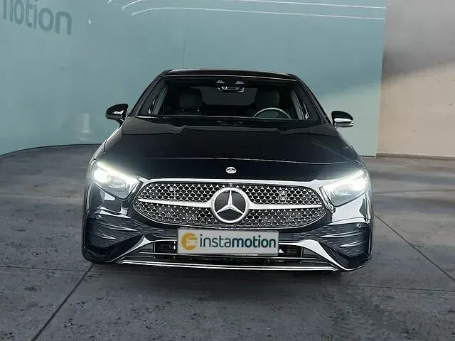Gebraucht Mercedes A180 Premium 136 PS (100 kW) 2024 Schwarz Limousine