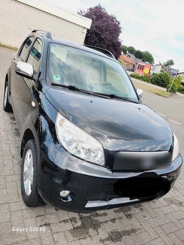 Schwarz Gebraucht 2010 Daihatsu Terios SUV | 7.000 € (Fairer Preis) - Bild 1/4
