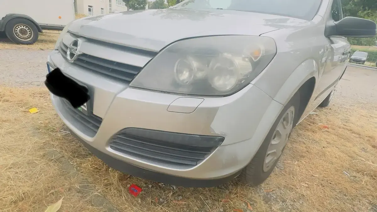 Gebraucht Opel Astra 75 PS (55 kW) 2009 Silber Kleinwagen