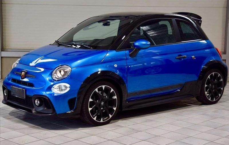 Gebraucht Abarth 695 179 PS (131 kW) 2022 Blau Kleinwagen