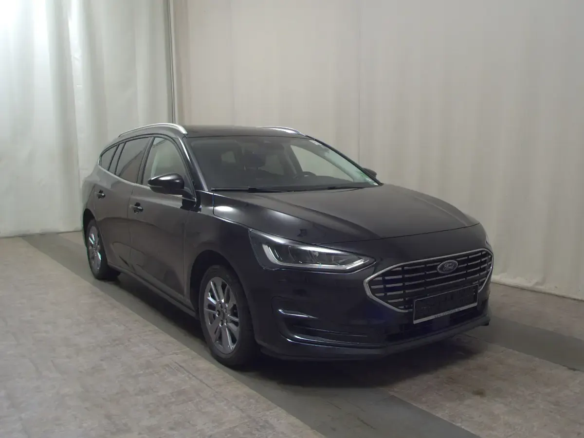 Gebraucht Ford Focus Titanium X 116 PS (85 kW) 2023 Schwarz Limousine
