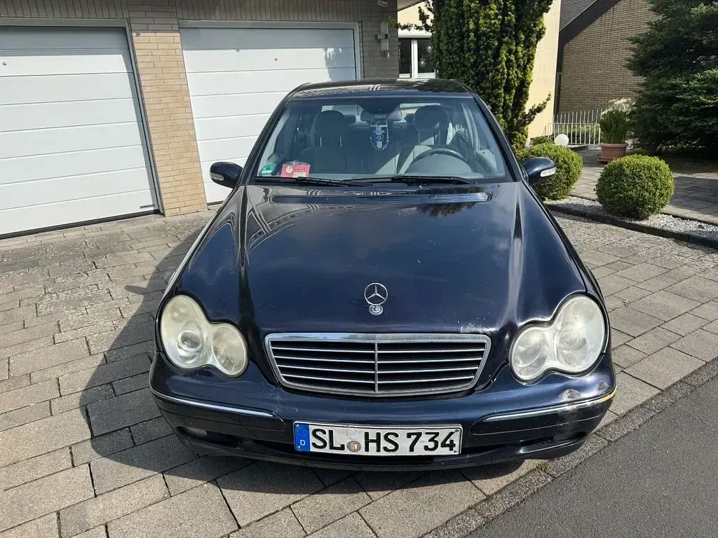 Gebraucht Mercedes C180 Elegance 143 PS (105 kW) 2003 Blau Limousine