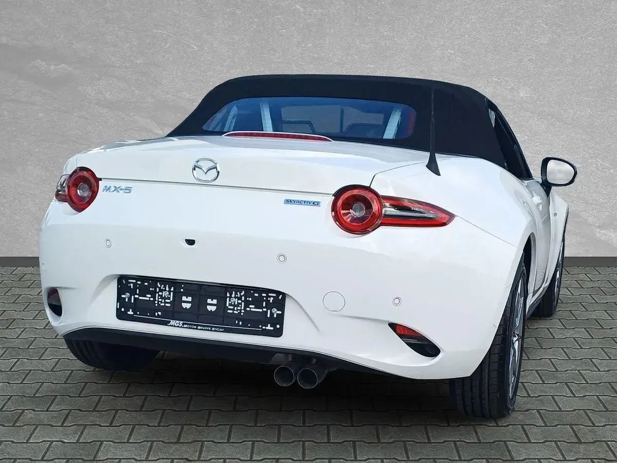Neu Mazda MX5 Exclusive-Line 132 PS (97 kW) 2026 Arctic white Cabrio