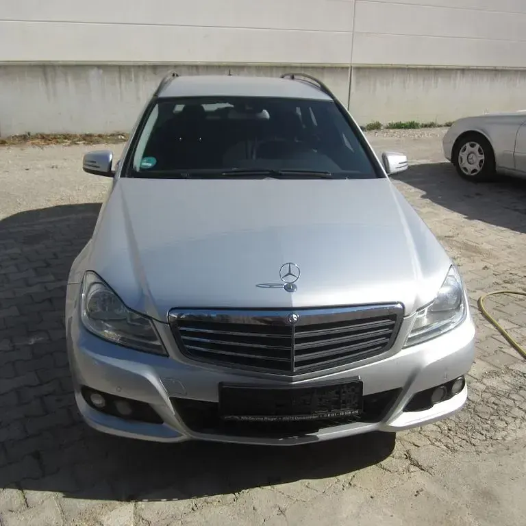 Gebraucht Mercedes C180 156 PS (114 kW) 2014 Silber Limousine
