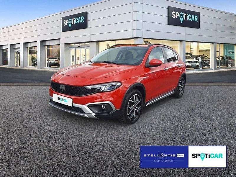 Rot Gebraucht 2023 Fiat Tipo Red Limousine | 21.360 € (Fairer Preis) - Bild 1/4