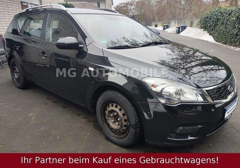 Gebraucht Kia Ceed Sportswagon 90 PS (66 kW) 2013 Schwarz Kombi