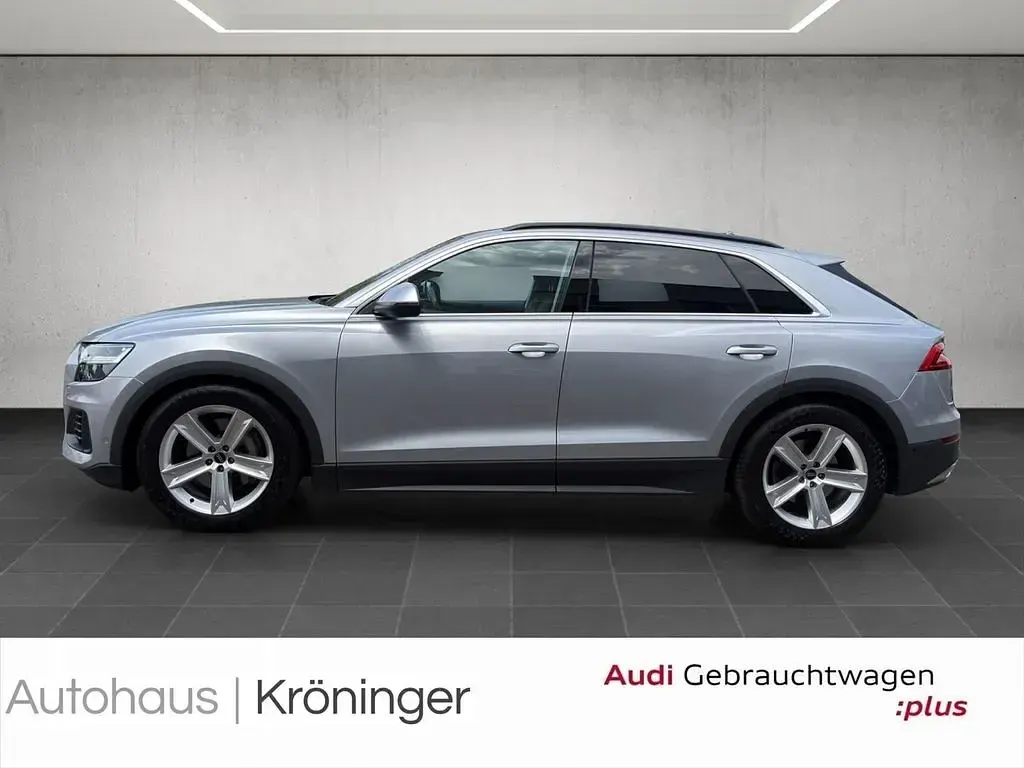 Gebraucht Audi Q8 Ambiente 340 PS (250 kW) 2022 Silber SUV