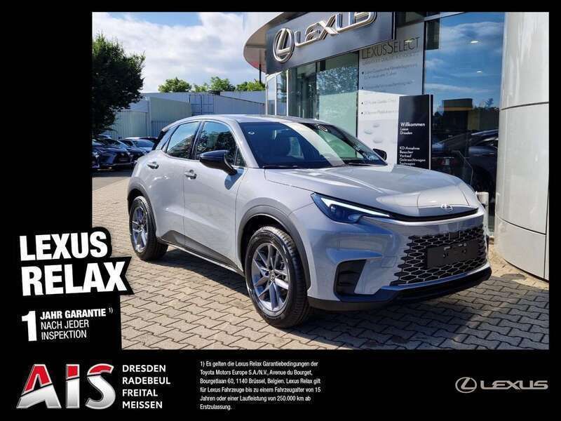 Obsidiangrau Neu 2024 Lexus LBX SUV | 30.990 € (Guter Preis) - Bild 1/2