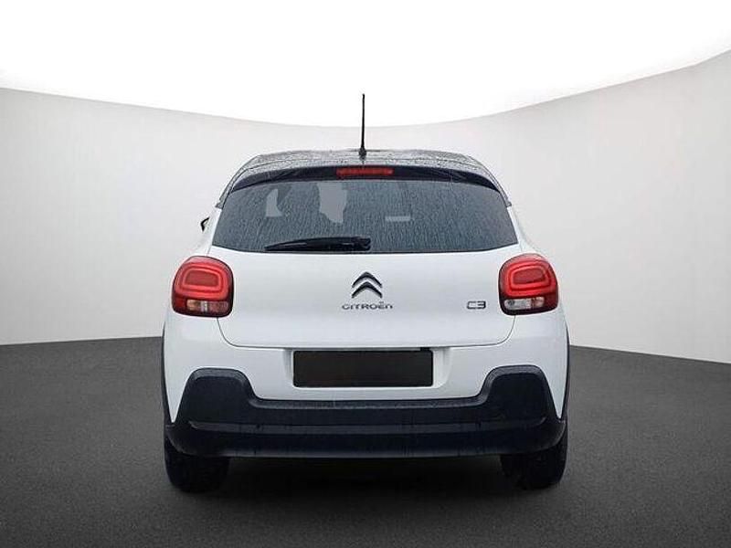Usado Citroën C3 Shine 82 CV (60 kW) 2022 Blanco Utilitario