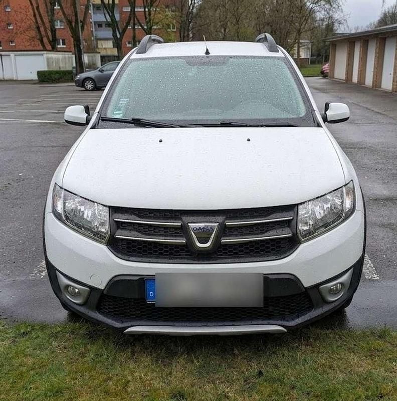Gebraucht Dacia Sandero Stepway 90 PS (66 kW) 2016 Weiß Kleinwagen