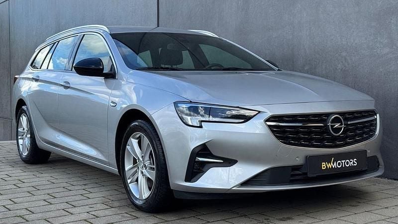 Silber Gebraucht 2021 Opel Insignia Elegance Kombi | 17.490 € (Superpreis) - Bild 1/4
