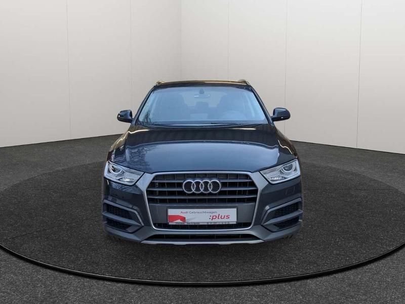 Gebraucht Audi Q3 Design 150 PS (110 kW) 2018 Grau SUV
