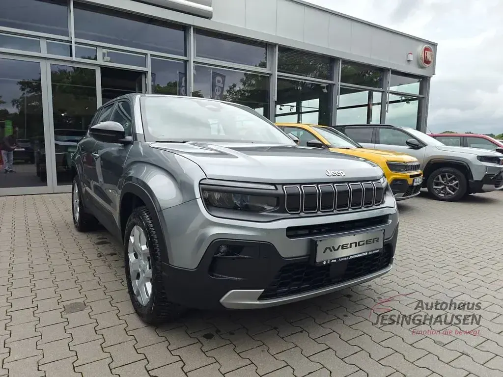 Neu Jeep Avenger EV Altitude 114 kW (156 PS) 2026 Xnb, vr519/a) (grau SUV