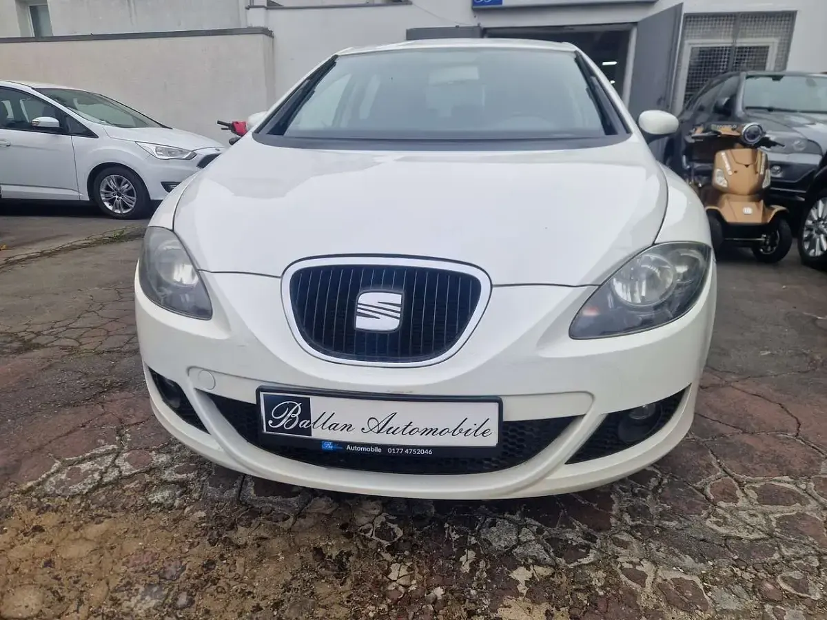 Gebraucht Seat Leon Sport 125 PS (91 kW) 2008 Weiß Kleinwagen