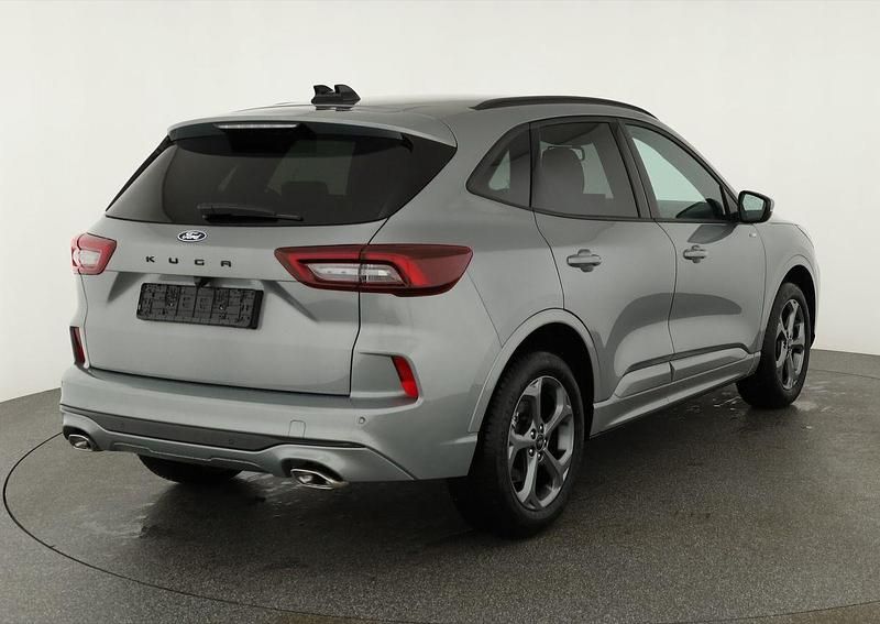 Neu Ford Kuga ST-Line 186 PS (136 kW) 2025 Solar silver metallic SUV