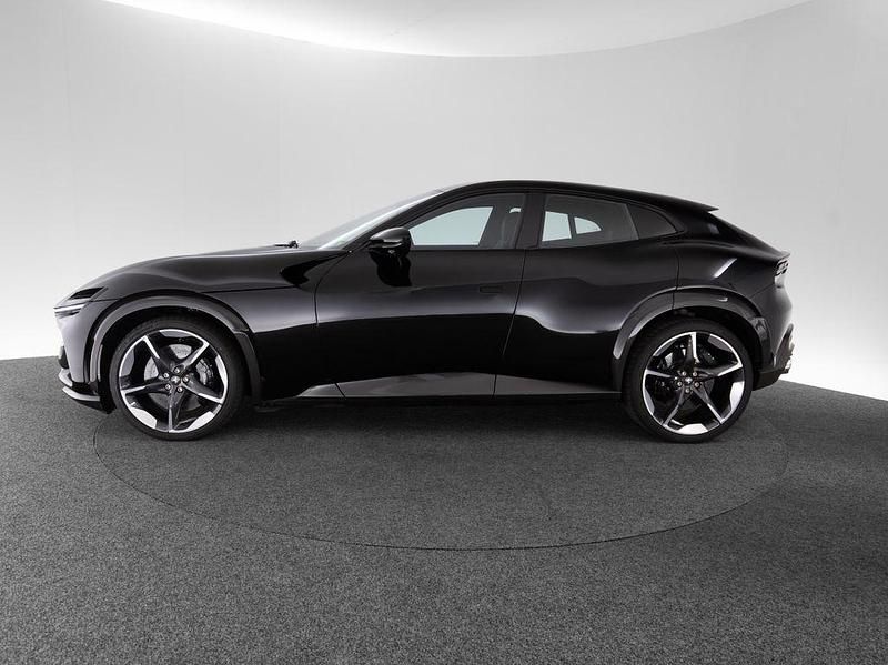 Gebraucht Ferrari Purosangue 719 PS (528 kW) 2024 Nero ds SUV