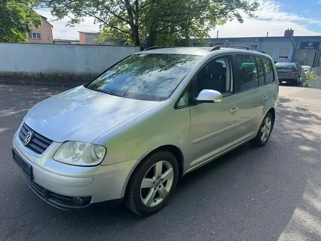 Gebraucht VW Touran Trendline 140 PS (102 kW) 2006 Silber Van / Kleinbus