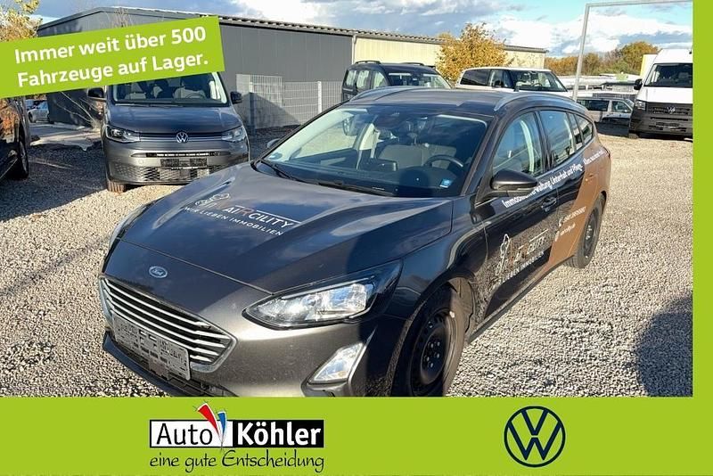 Grau Gebraucht 2020 Ford Focus Limousine | 11.990 € (Superpreis) - Bild 1/3