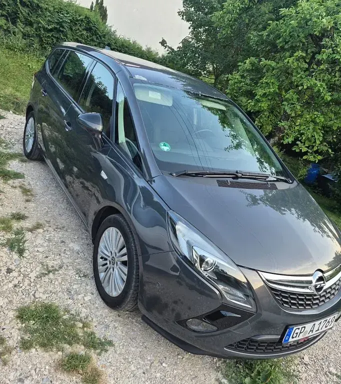 Gebraucht Opel Zafira Edition 140 PS (102 kW) 2016 Grau Van / Kleinbus