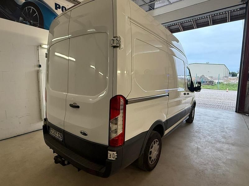 Gebraucht Ford Transit 170 PS (125 kW) 2018 Weiß Van