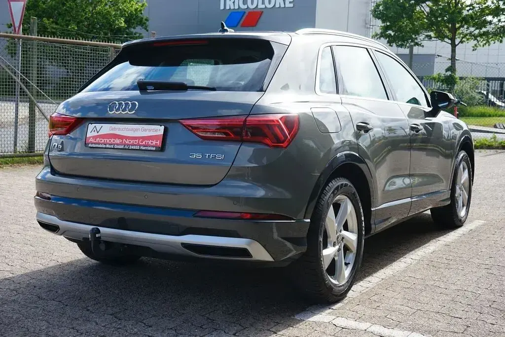 Gebraucht Audi Q3 Advanced 150 PS (110 kW) 2019 Chronosgrau metallic SUV