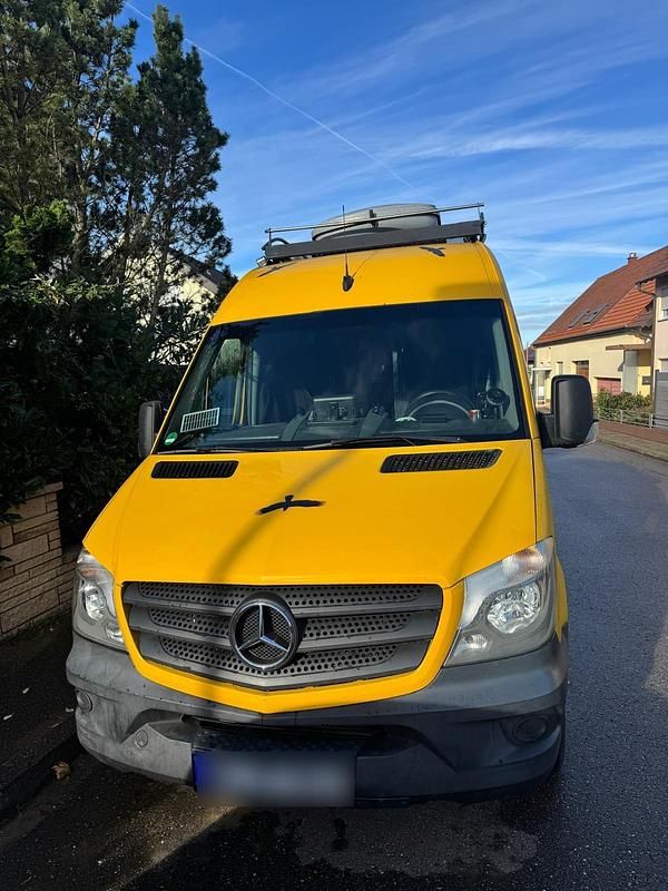 Gelb Gebraucht 2017 Mercedes Sprinter Van | 12.490 € (Guter Preis) - Bild 1/4