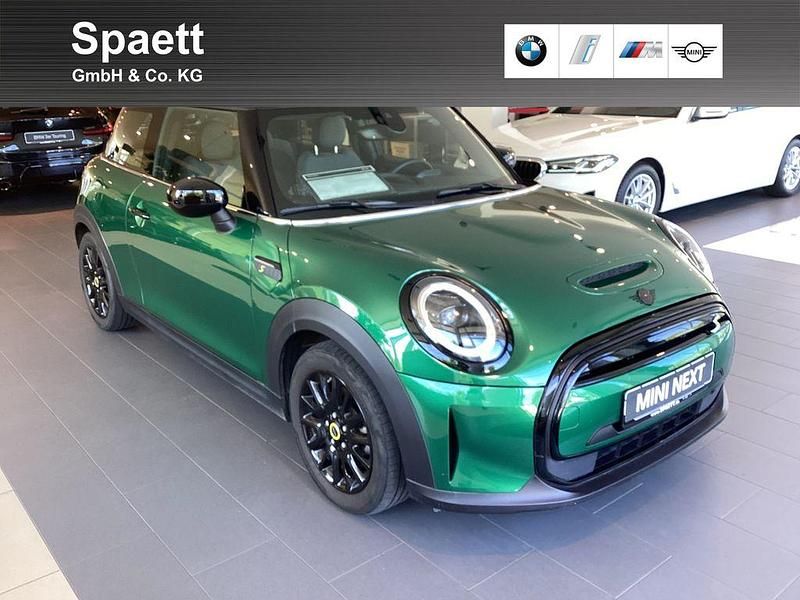 British racing green Gebraucht 2022 Mini Cooper SE Hatch Kleinwagen | 17.485 € (Fairer Preis) - Bild 1/4