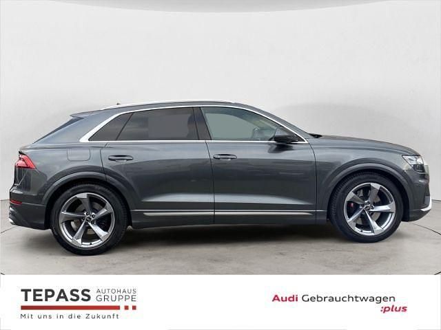 Gebraucht Audi SQ8 Ambiente 507 PS (372 kW) 2022 Daytonagrau perleffekt SUV