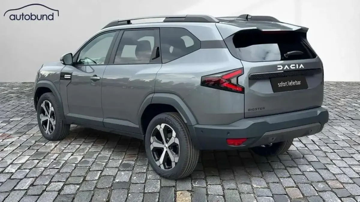 Neu Dacia Bigster Celebration 140 PS (102 kW) 2026 Dolomitgrau SUV