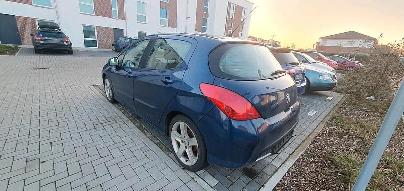 Second-hand Peugeot 308 120 CP (88 kW) 2008 Albastru Berlinǎ