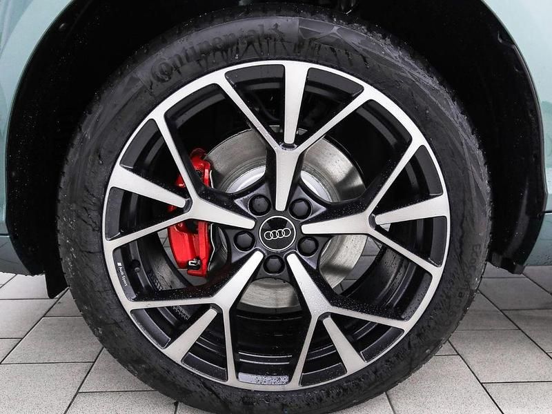 Neu Audi Q3 S-Line 272 PS (200 kW) 2025 Salbeigrün metallic SUV