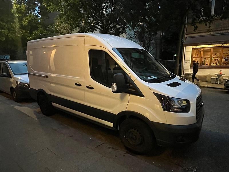 Weiß Gebraucht 2017 Ford Transit Van / Kleinbus | 10.990 € - Bild 1/4