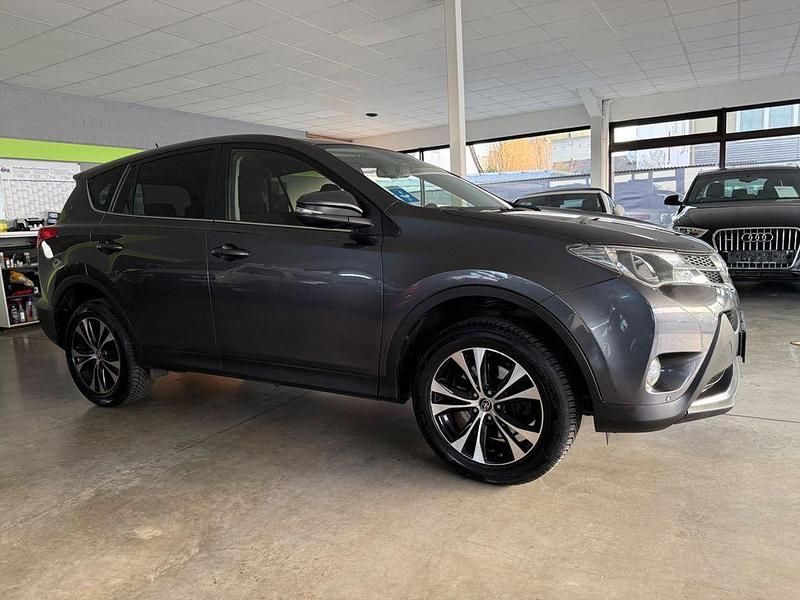 Gebraucht Toyota RAV4 Edition 150 PS (110 kW) 2014 Grau SUV