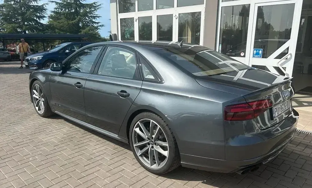 Gebraucht Audi S8 plus Sport 605 PS (444 kW) 2016 Grau Limousine