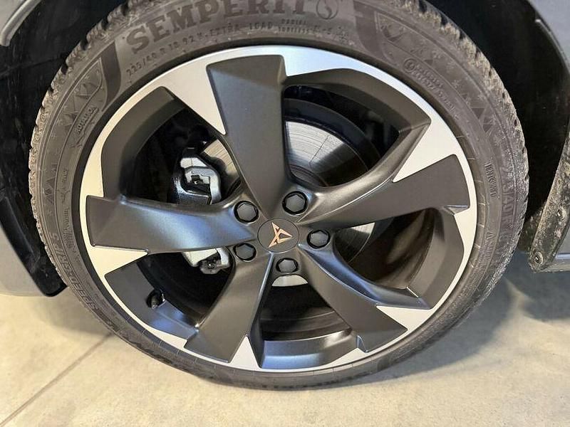 Gebraucht Cupra Leon 150 PS (110 kW) 2025 Grau Kombi