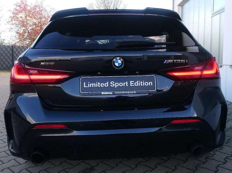 Gebraucht BMW 135 306 PS (225 kW) 2022 Black sapphire metallic Kleinwagen