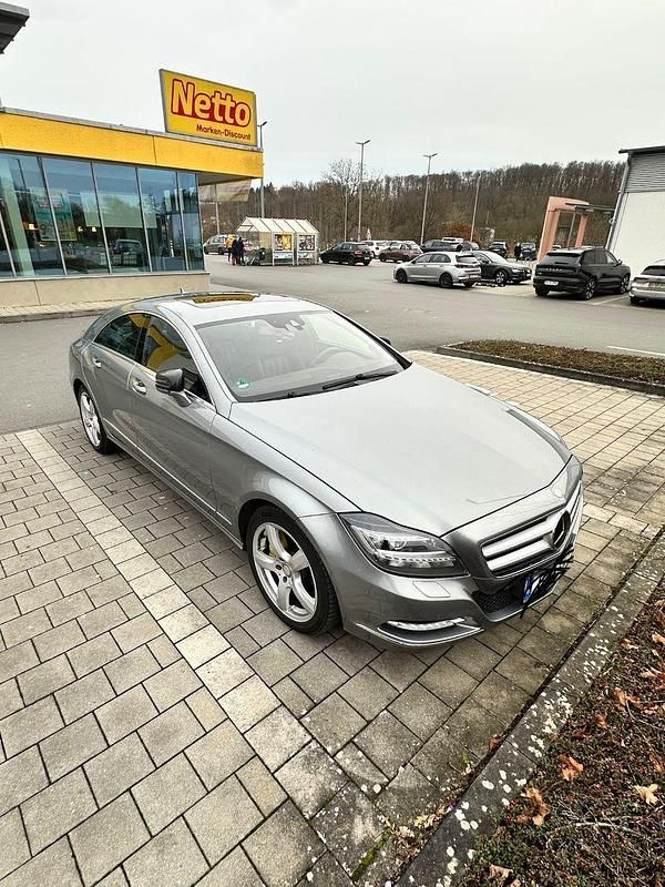 Grau Gebraucht 2013 Mercedes CLS350 Coupé | 18.500 € (Superpreis) - Bild 1/4