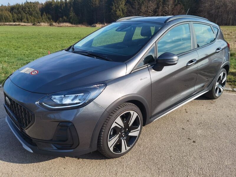 Grau Gebraucht 2023 Ford Fiesta Active Kleinwagen | 16.980 € (Guter Preis) - Bild 1/4