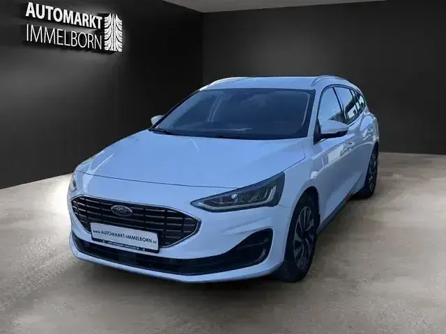 Gebraucht Ford Focus Titanium 140 PS (102 kW) 2024 Weiß Kombi