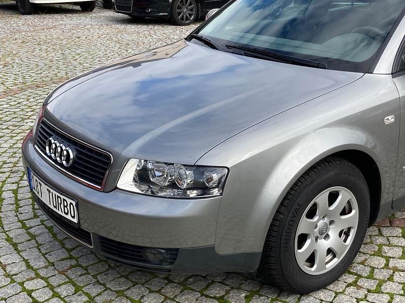 Gebraucht Audi A4 150 PS (110 kW) 2001 Grau Limousine